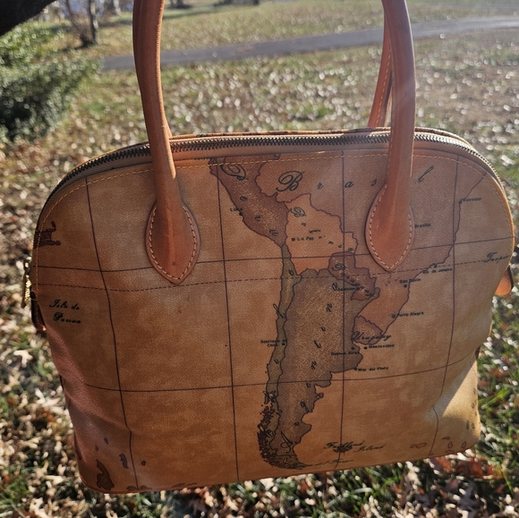 Alviero Martini Alma Handbag RM390 - Picture 2 of 6